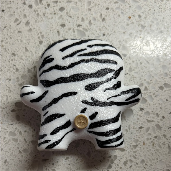 Zuru Fuggler 2.5 Inch Vinyl Figure | Zebra Print - Picture 2 of 2